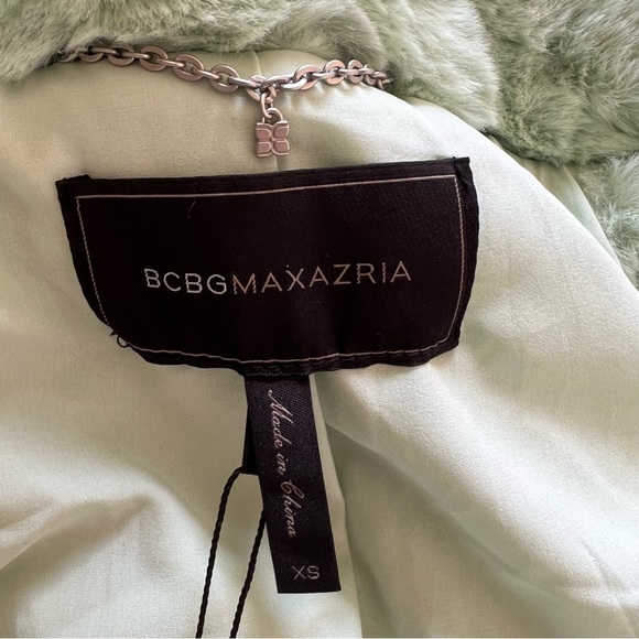 BCBGMAXAZRIA $338 “Violet” Faux Fur Moto Jacket In Pistachio Size XS - Picture 15 of 17
